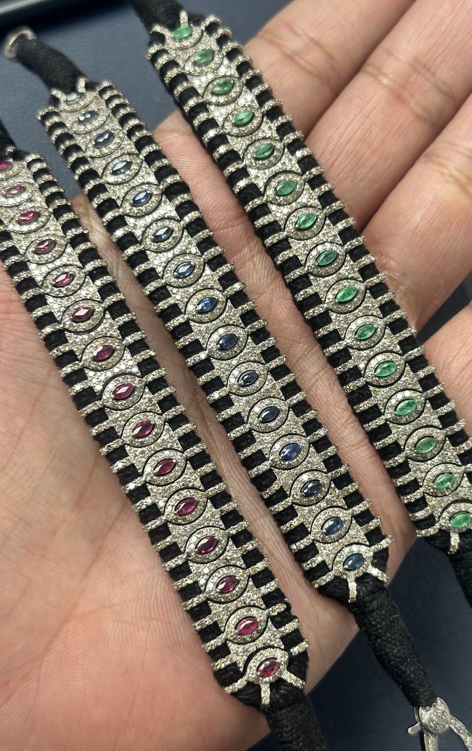 SB161, Colour: SIL EM-2.71ct D-3.8ct/22.41g