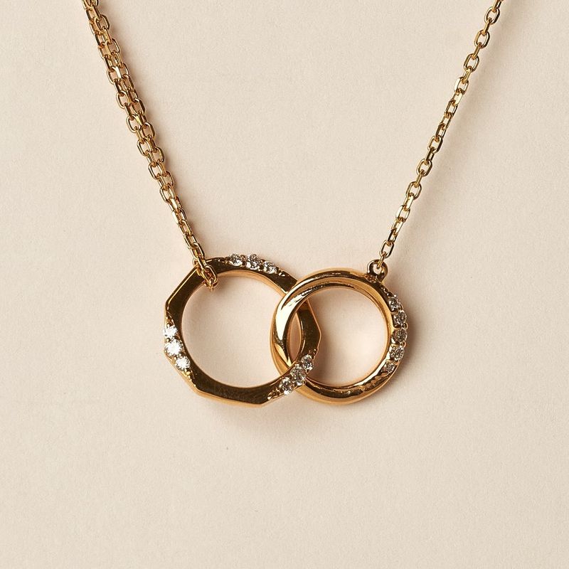 Interlocking Rings Necklace