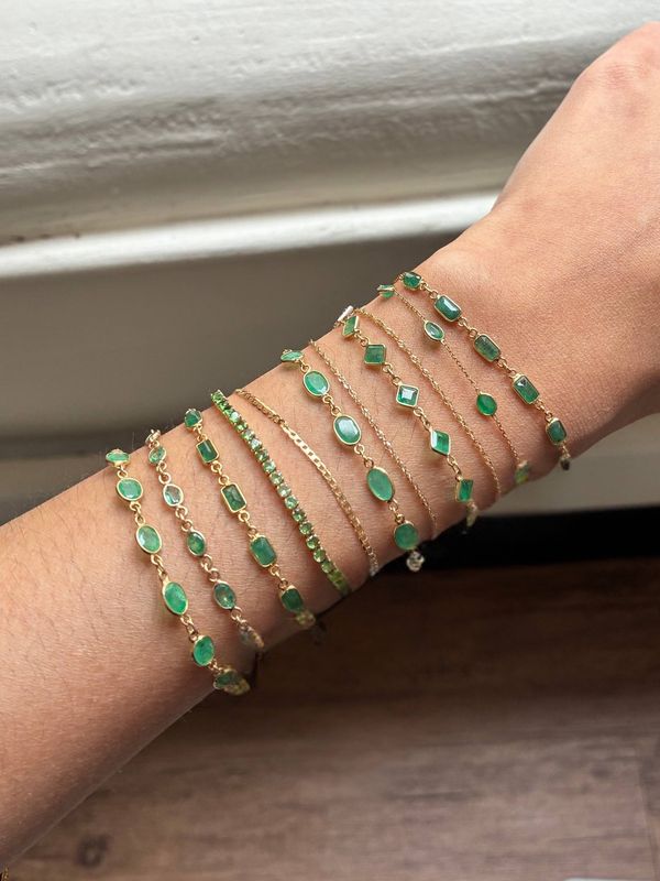 Oval Emerald Link Bracelet