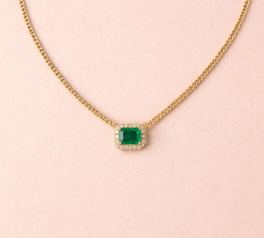 Solitaire Emerald Necklace