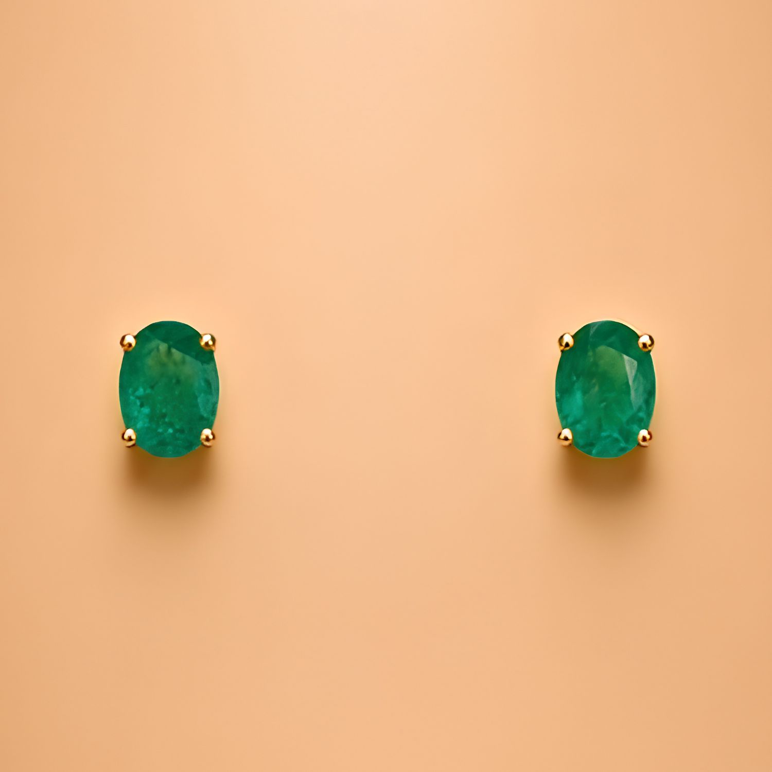Macro Oval Emerald Studs