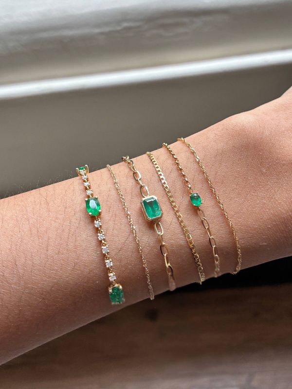 Emerald Paperclip Bezel Bracelet