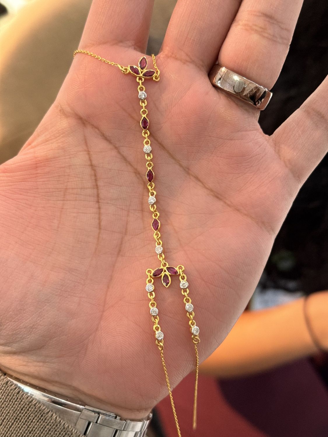 14k Petal link hand chain, Colour: 14KY R-0.92ct D-0.4ct/4.77g