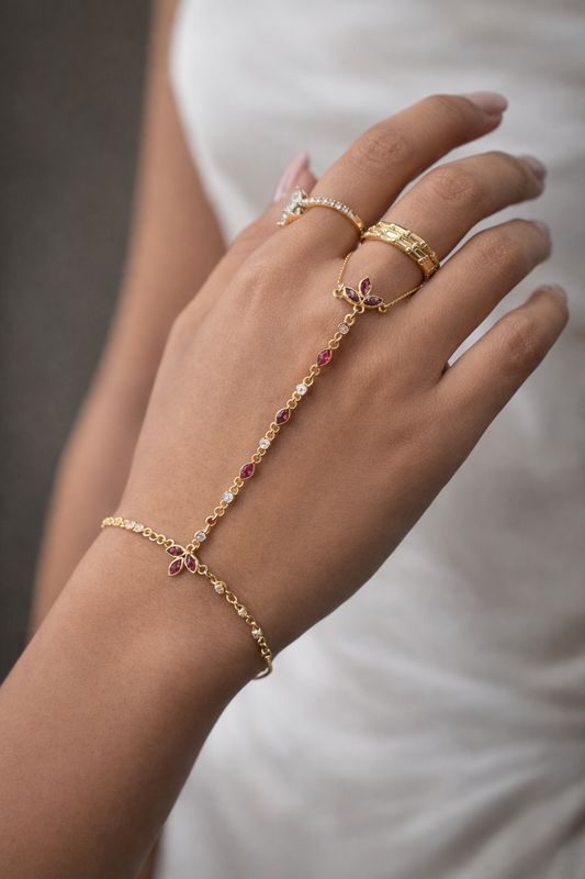 14k Petal link hand chain
