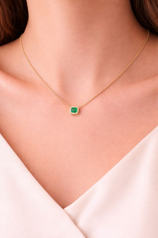 Petite Emerald Necklace