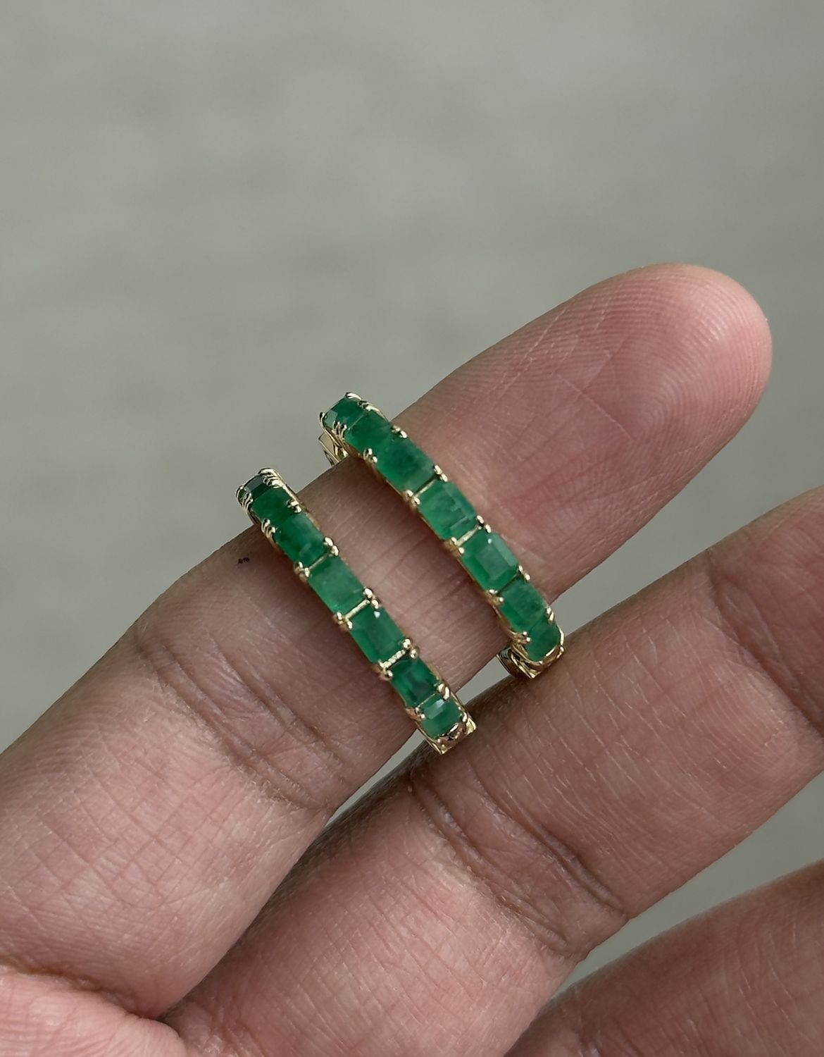 14K Baguette Peekaboo Hoops, Colour: EM: 5.6cts/G: 5.83g