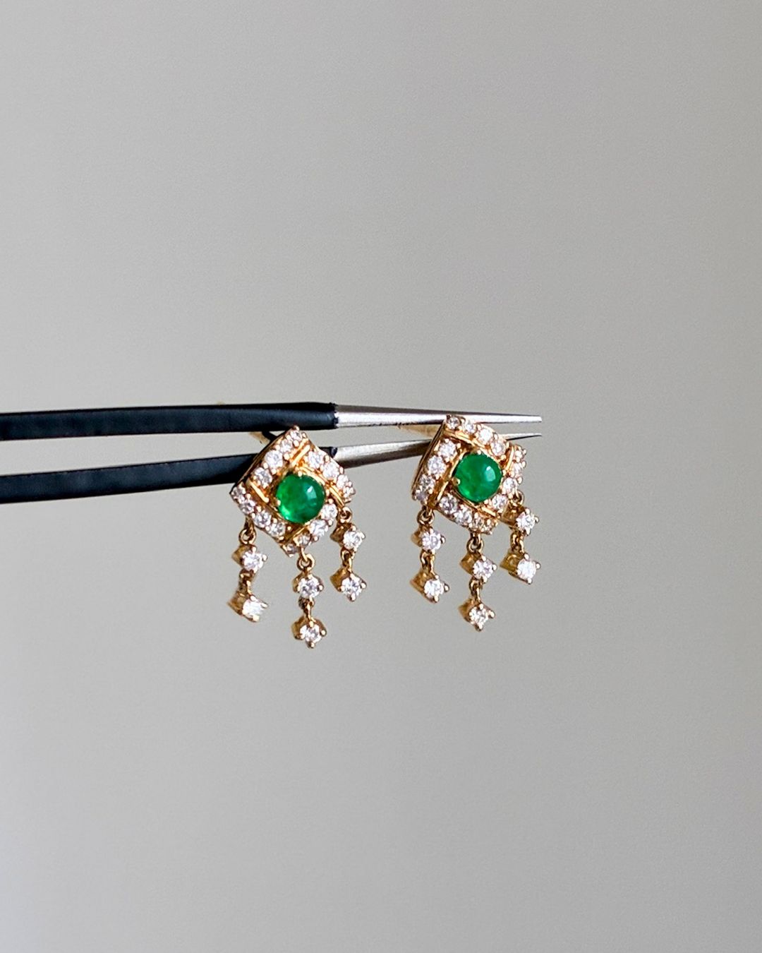 Emerald Bowline Studs