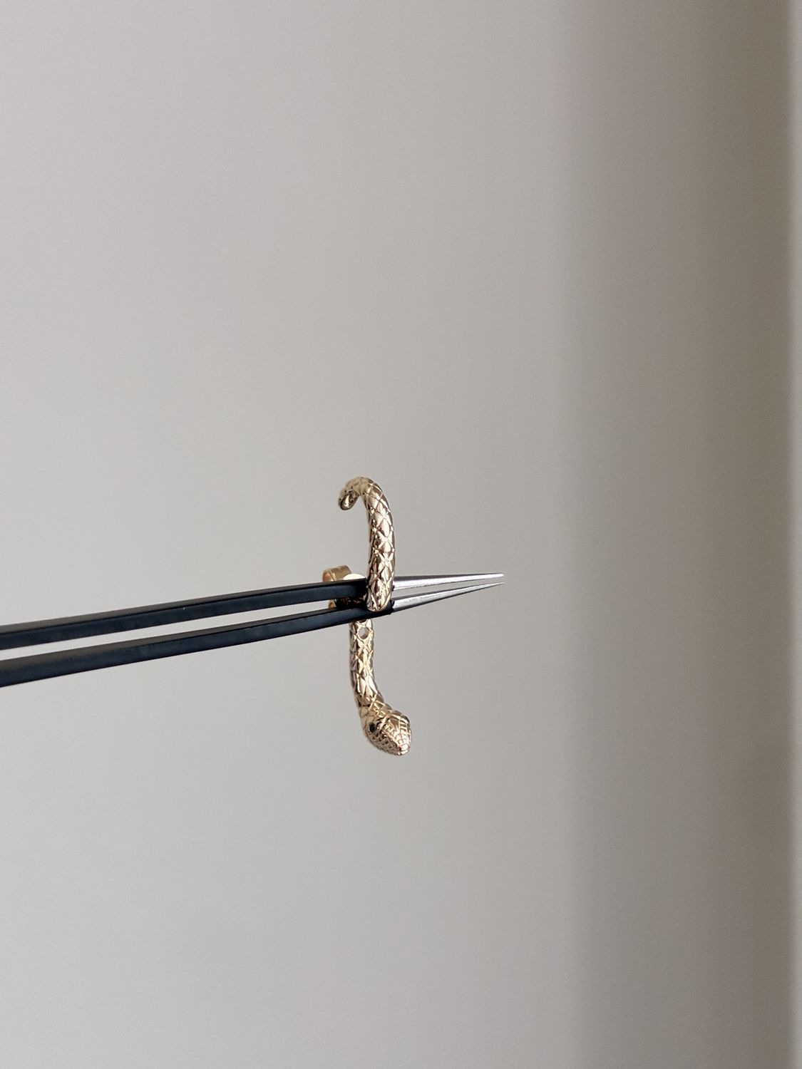 Half Snake Earring, Colour: 14KY BLK Dia-0.03ct/2.7g