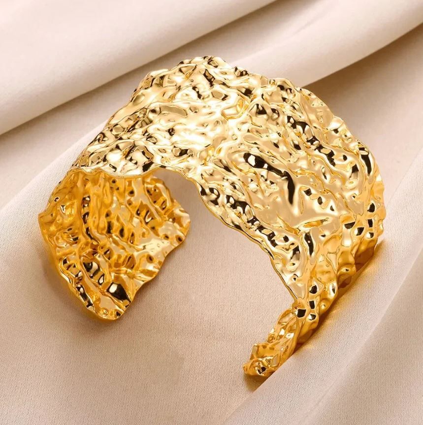Bracelets larges pour femmes – Couleur or