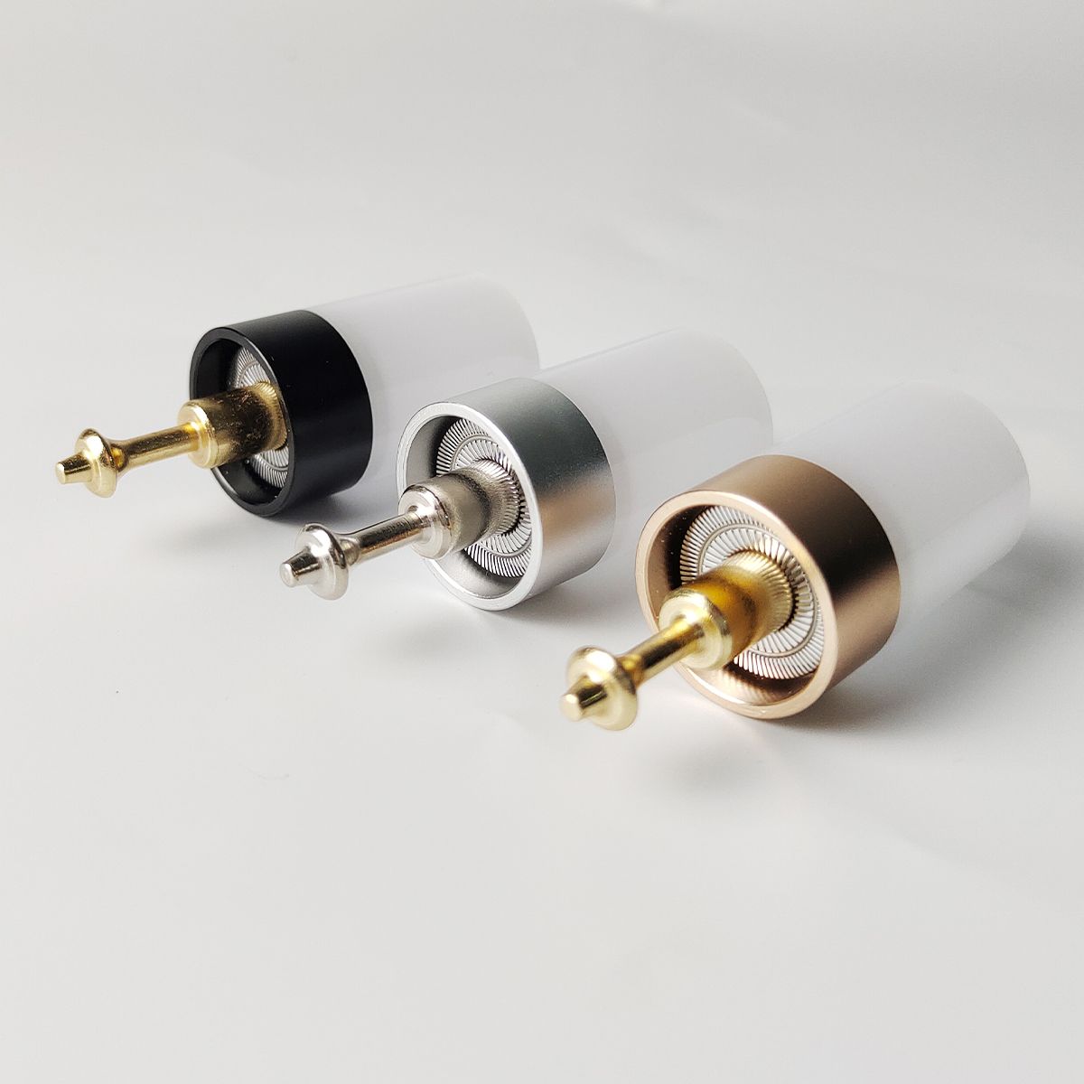 Plug &quot;Turm&quot; RGB Baselit 1 Zoll