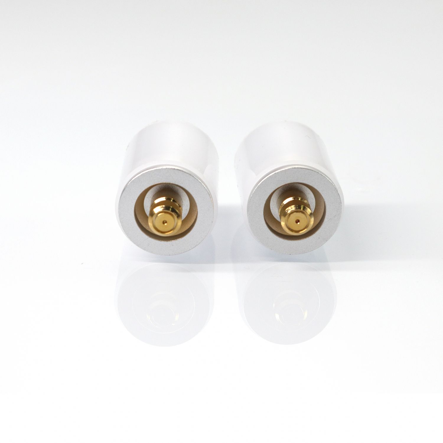 Plug &quot;Kugel&quot; RGB Baselit, kurz, 1 Zoll