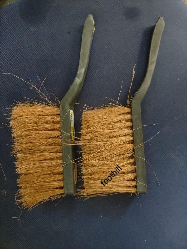 Hand brush F5