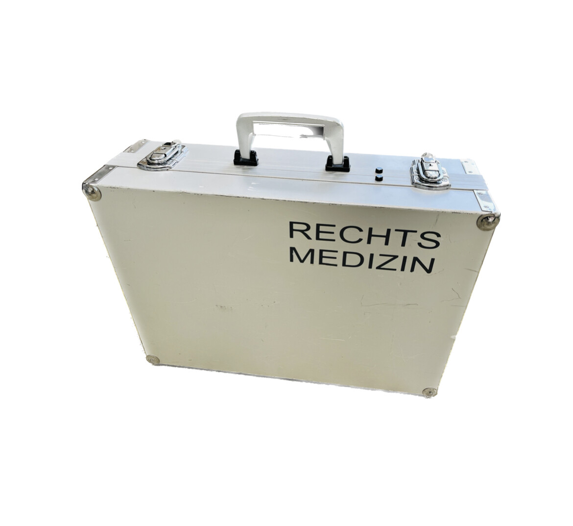 Koffer Rechtsmedizin
