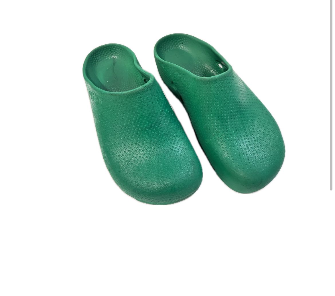 Schuhe / Clog grün