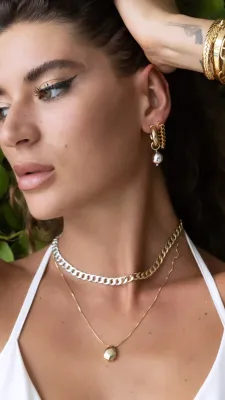 Beautiful &amp; Trendy Necklaces