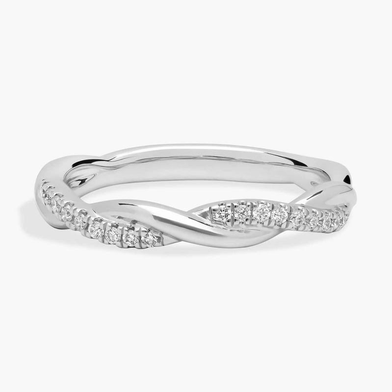 Anniversary Diamond Ring with Twist
