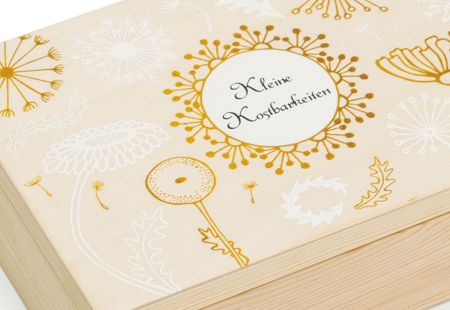 Holzkiste mit schönem Aufdruck und bedruckt mit Kleine Kostbarkeiten