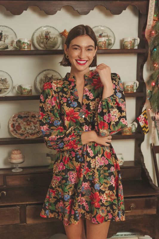 Hazel Midnight Petals