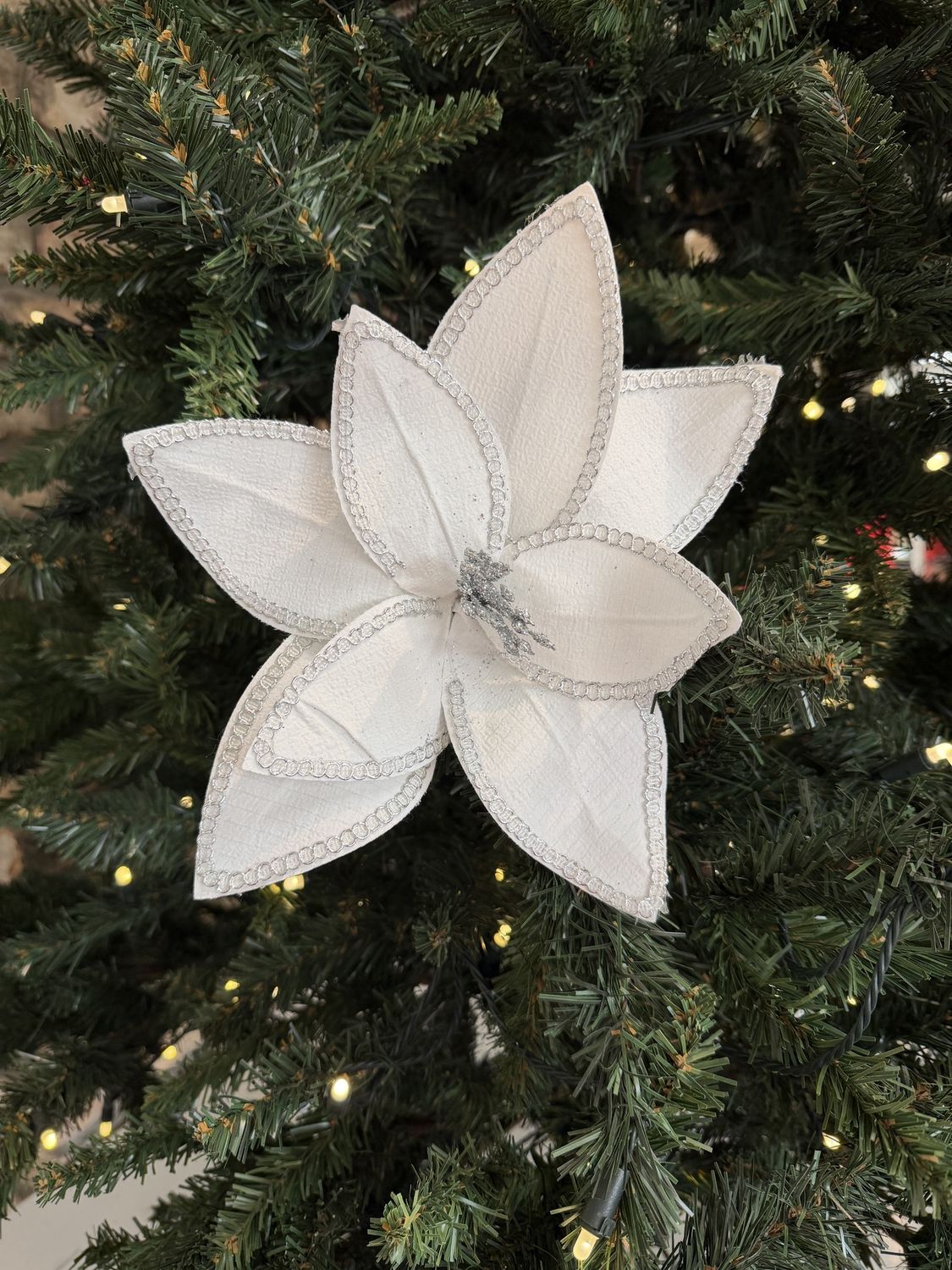 Poinsettia Stem White 19"