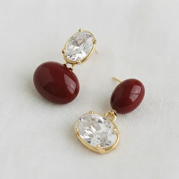 Asymmetrical Geometric Oval