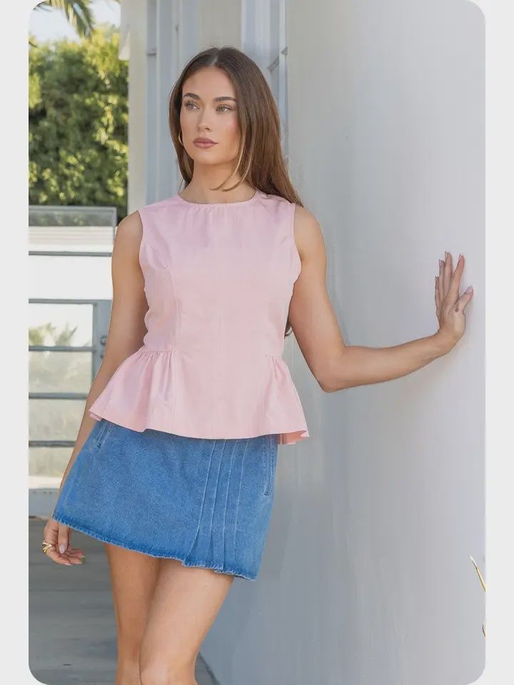 Caitlyn Poplin Top, Color: Coral Pink/Off White, Size: Small