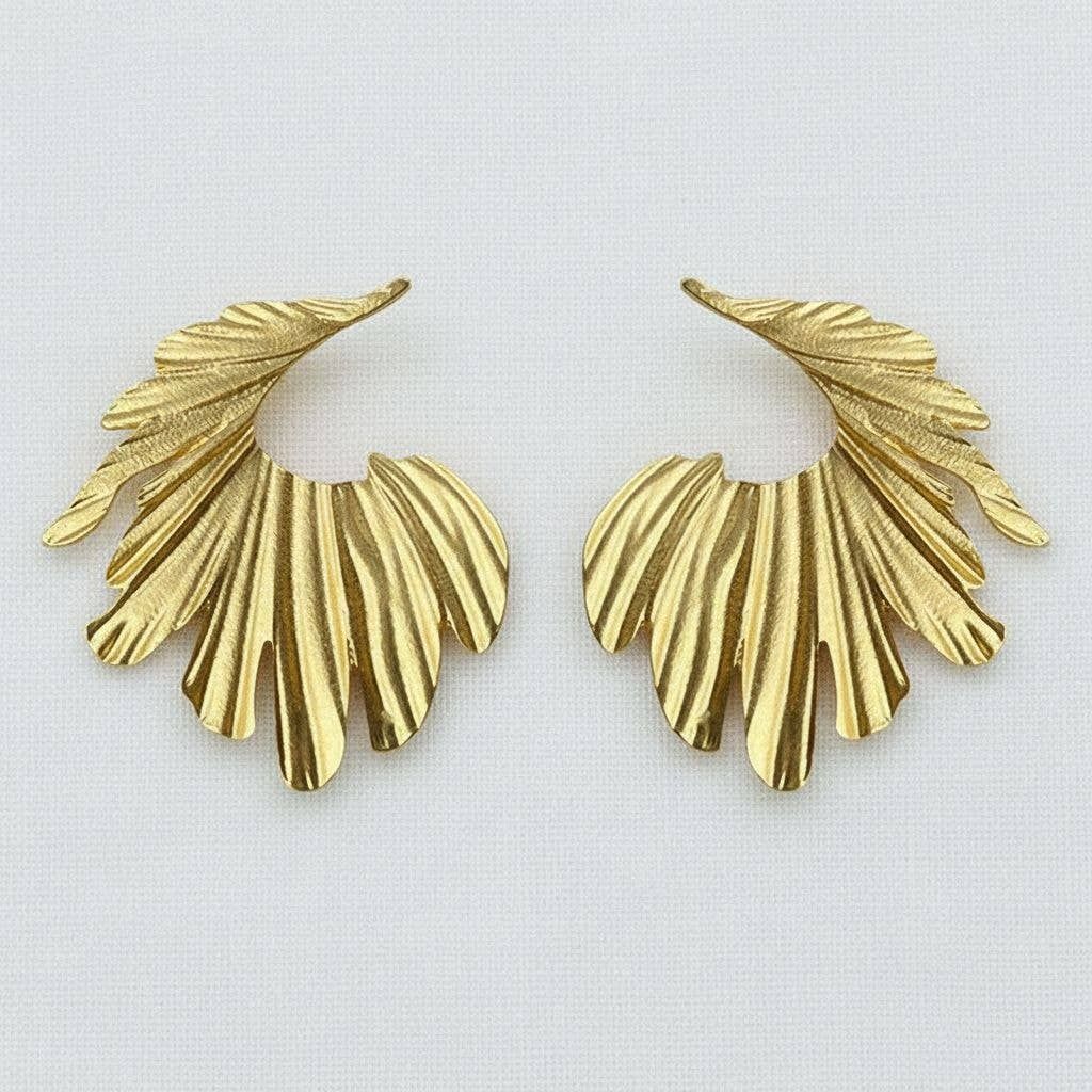 Exaggerated Vintage-Inspired Wing Drop Earrings