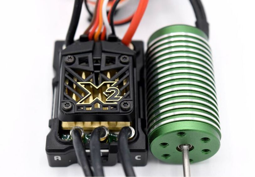 CSE010-0169-02 Castle Creations Mamba Micro X2 Waterproof 1/18th Scale Brushless Combo (5300Kv) CSE010-0169-02 Castle Creations Mamba Micro X2 Waterproof 1/18th Scale Brushless Combo (5300Kv)