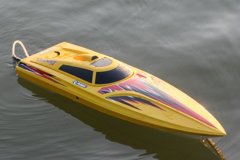 RGRB1208 Rage Velocity 800 BL Deep Vee RTR