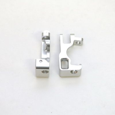 SPTST6832S ST Racing Concepts Alum Front C Hubs For Slash 4X4 (Silver)