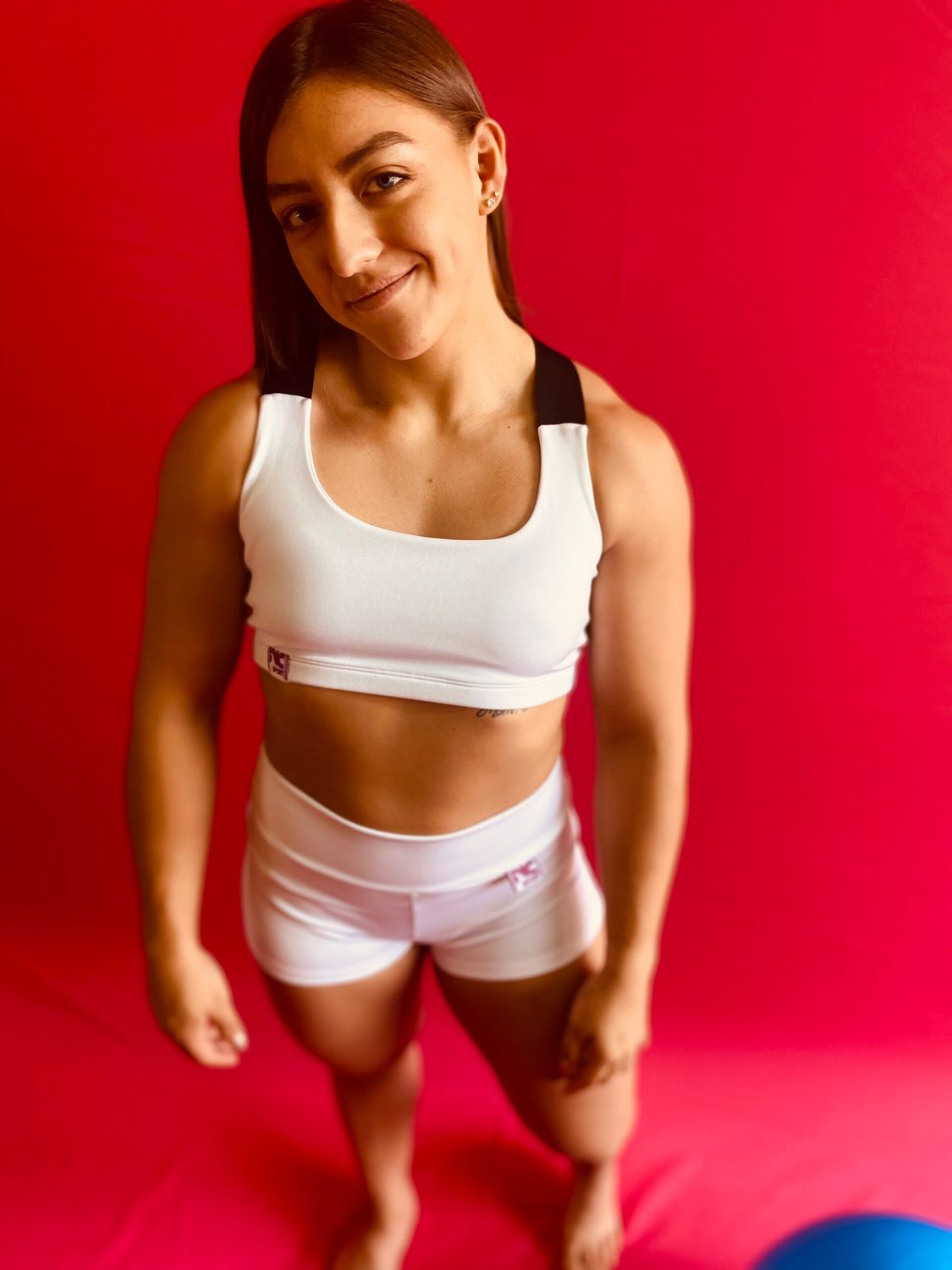 Top Blanco Perla con Tirantes Negros