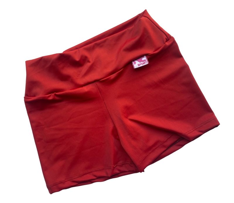 Short Rojo Vino