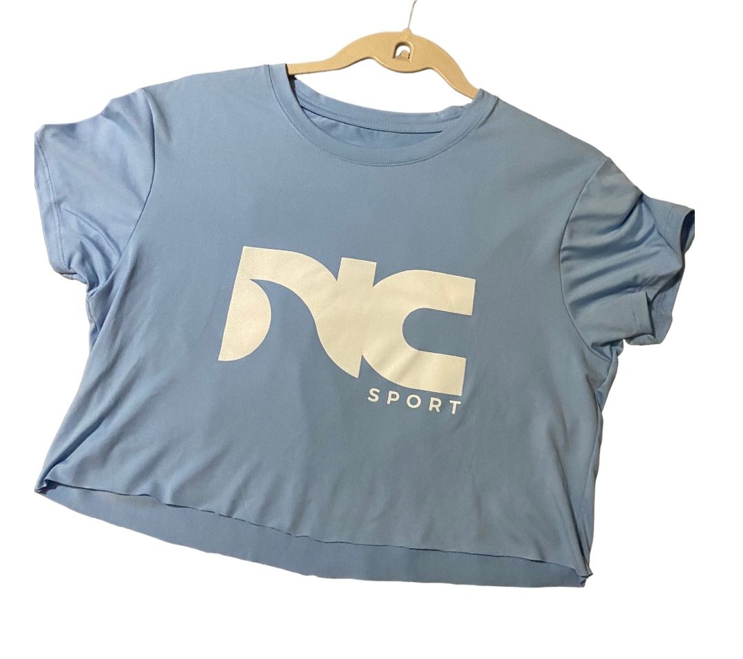 Crop Top Baby Blue