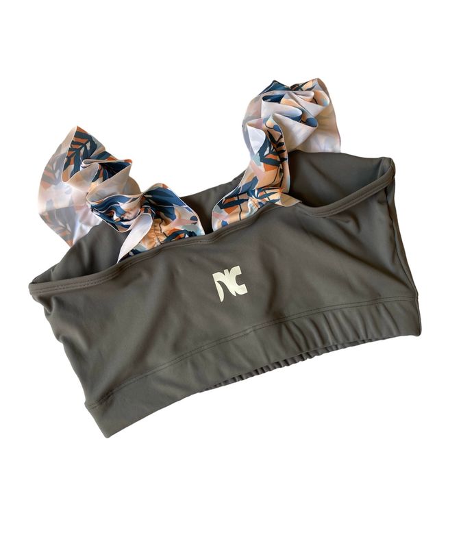 Top Primitiva Gris