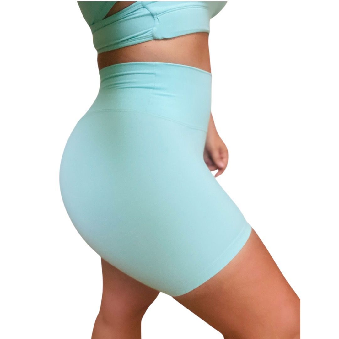 Short Menta Pastel