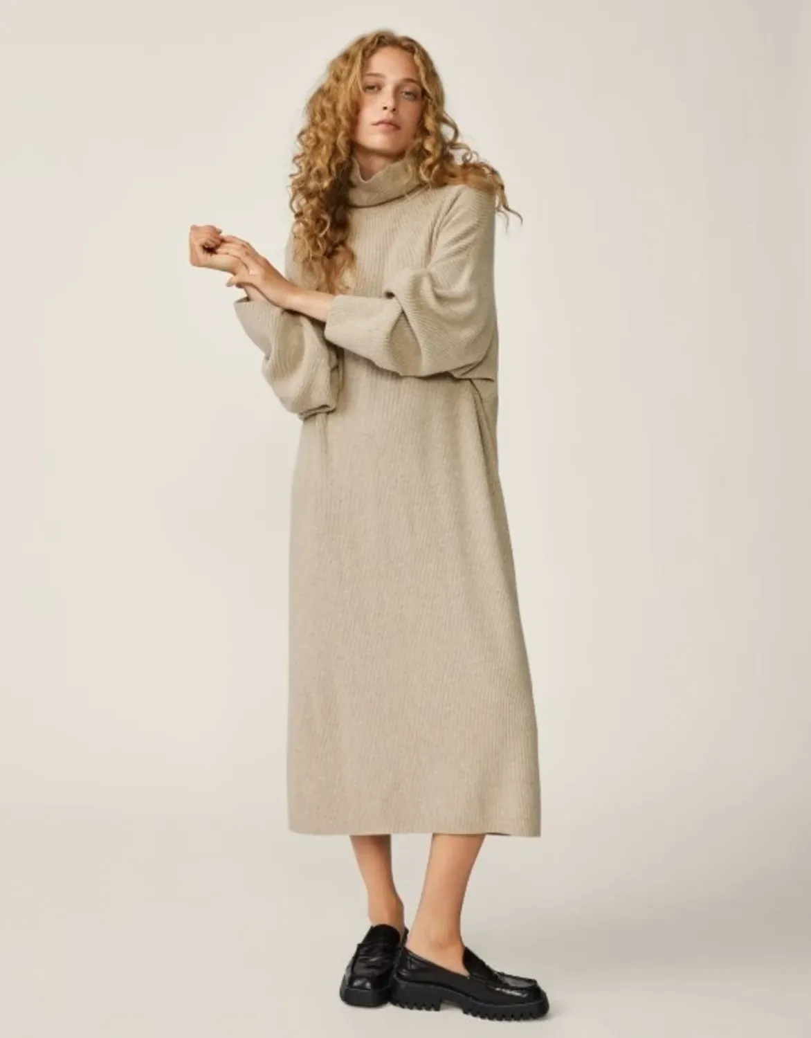 Magnea Rachelle Rib Dress - TRENCHCOAT MEL.