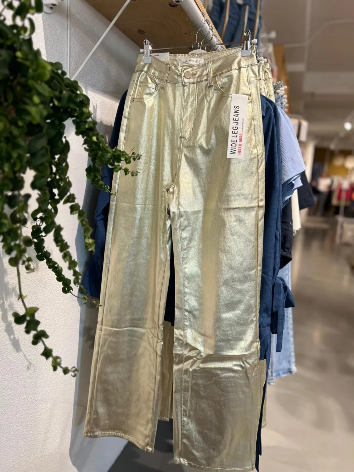 Wide denim Gold 645