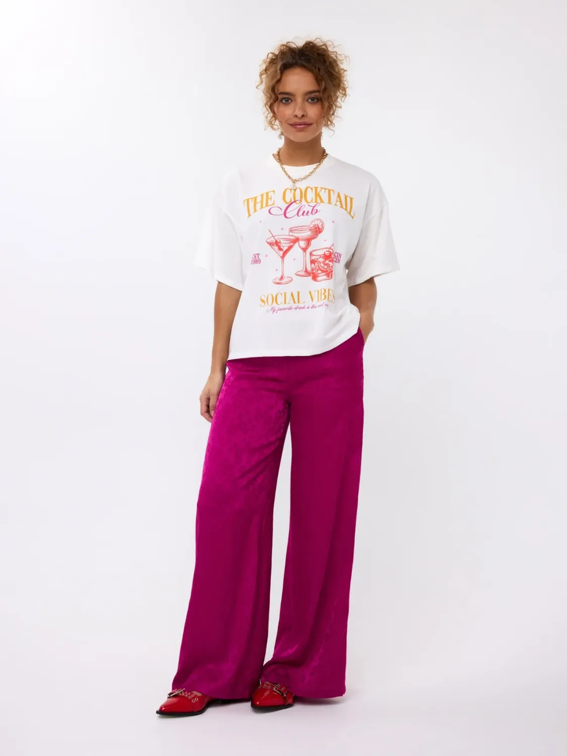 T-shirt Cocktail Club