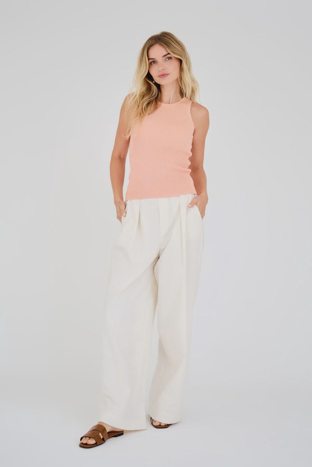 Top Rib knit tank top	295 Peach