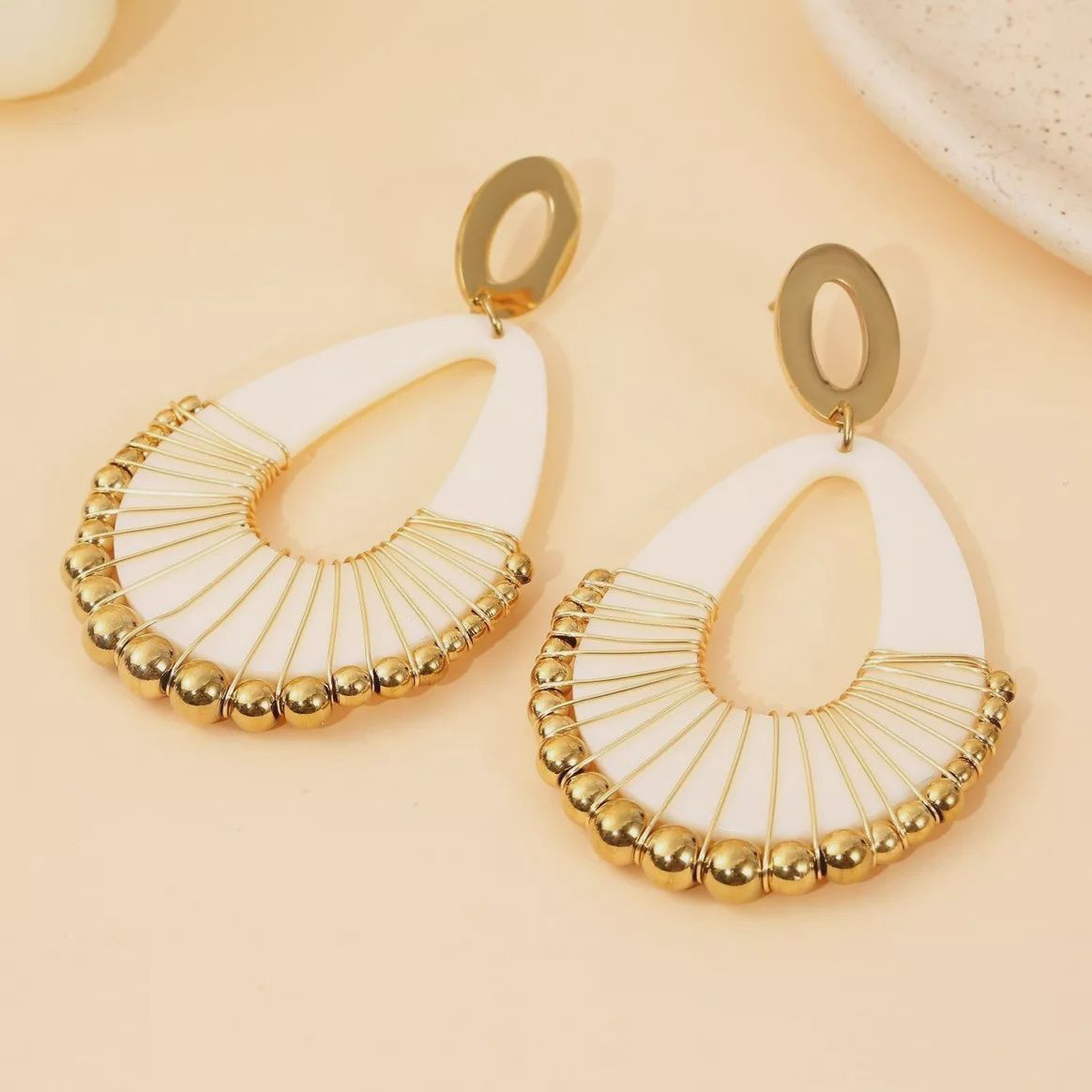 Oorbellen bohemian wit/goud