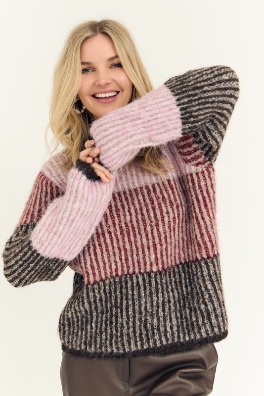Aliana knit pullover  rose/red