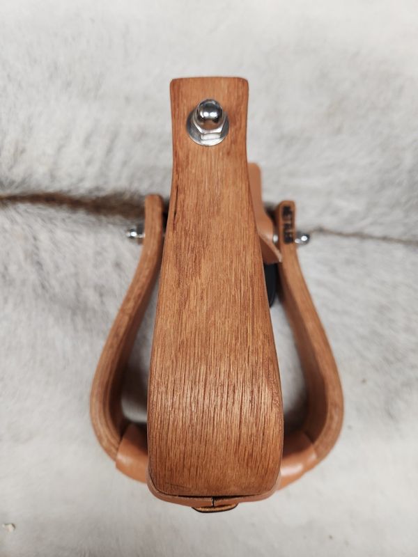 NETTLES 2&quot; CHISHOLM STIRRUPS