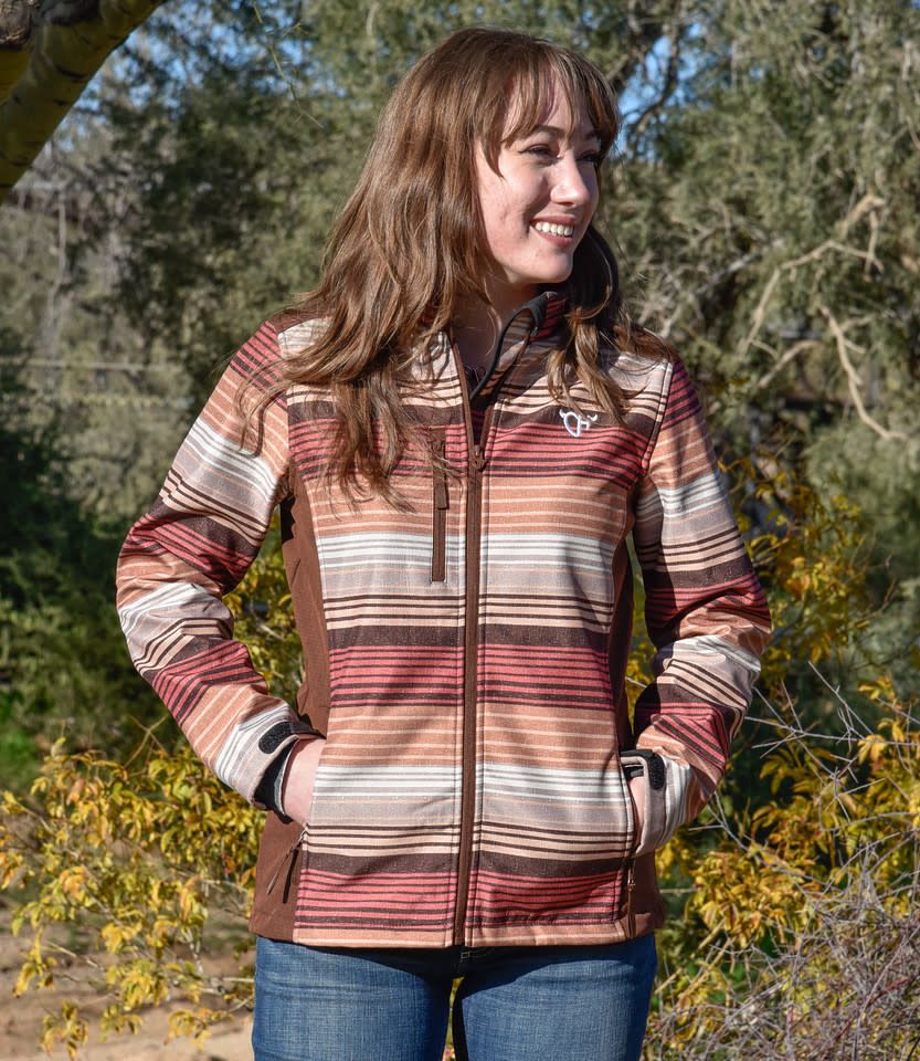 COWGIRL HARDWARE WOMEN&#39;S DESERT SERAPE POLY SHELL JACKET