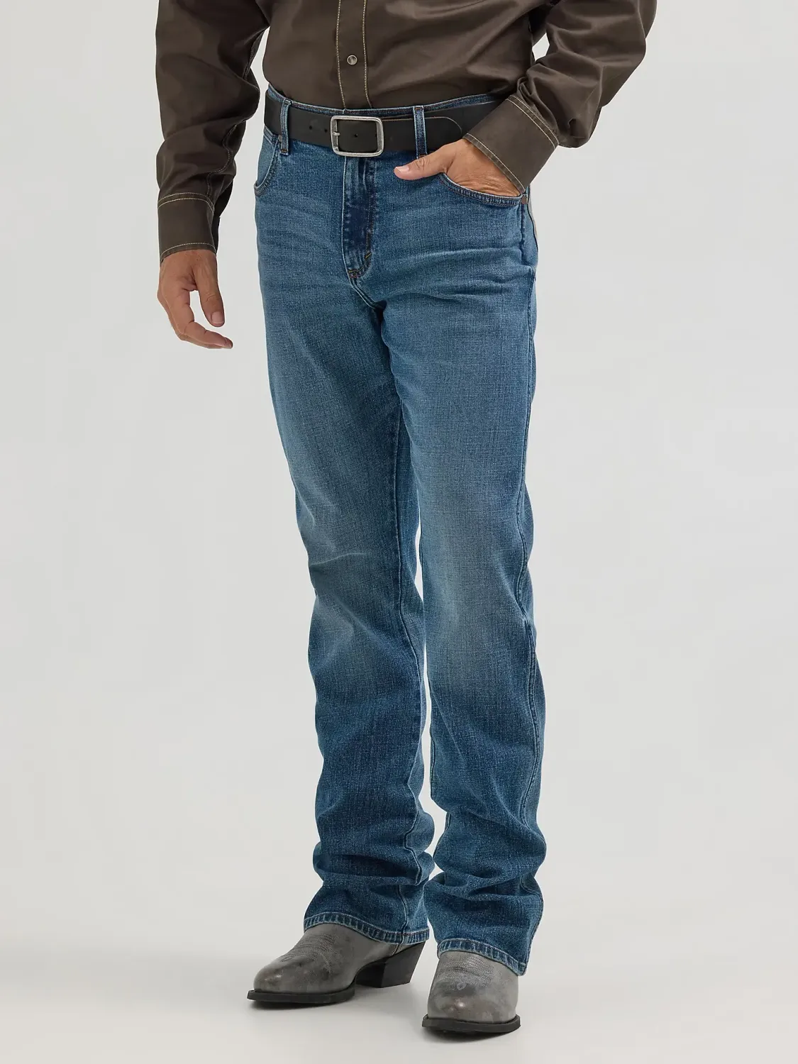 WRANGLER MEN&#39;S RETRO® RELAXED FIT BOOTCUT JEAN IN HANFORD