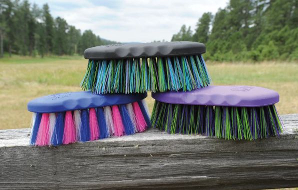 TAIL TAMER SYNTHETIC SMALL BRUSH WILD COLORS