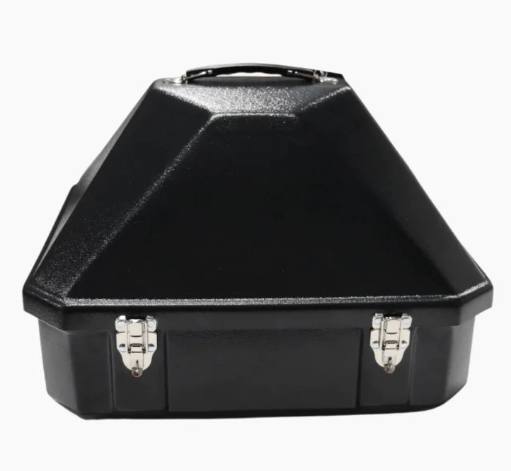 PRESIDENTIAL HAT CARRIER