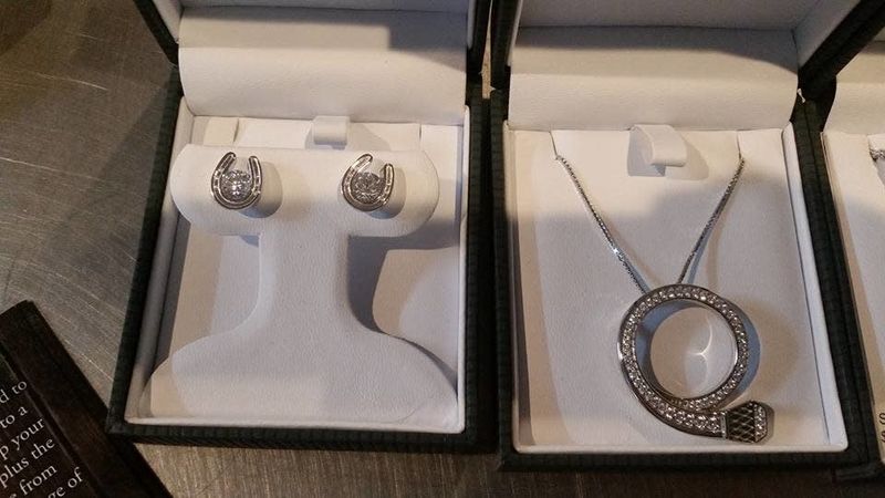 CIRCLE SILVER NECKLACE