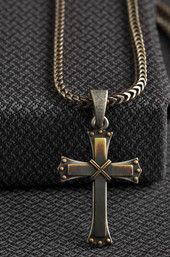 TWISTER CROSS CHAIN COPPER CENTER NECKLACE