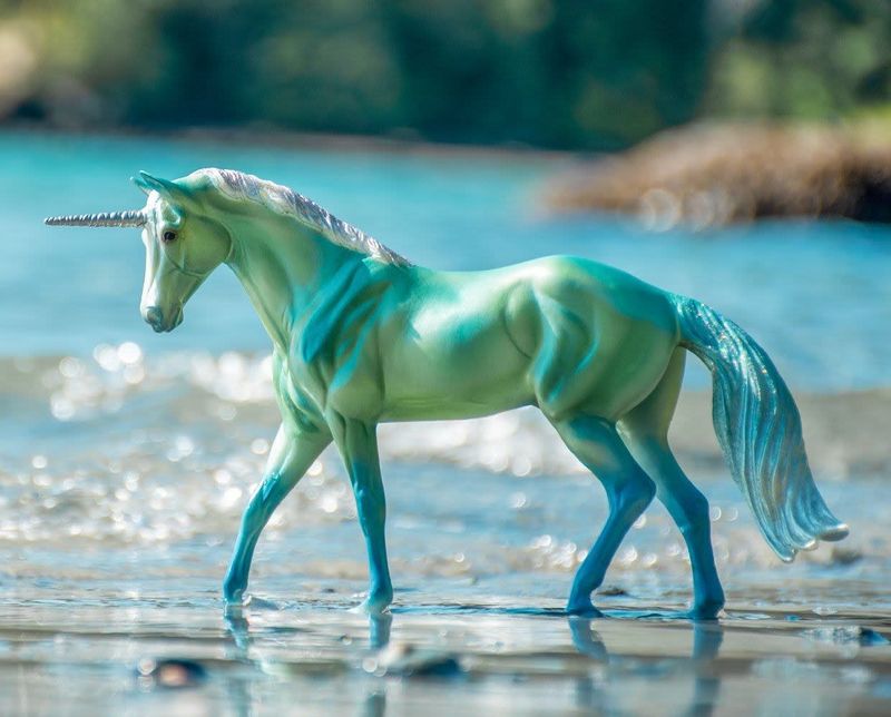 BREYER LE MER UNICORN OF THE SEA
