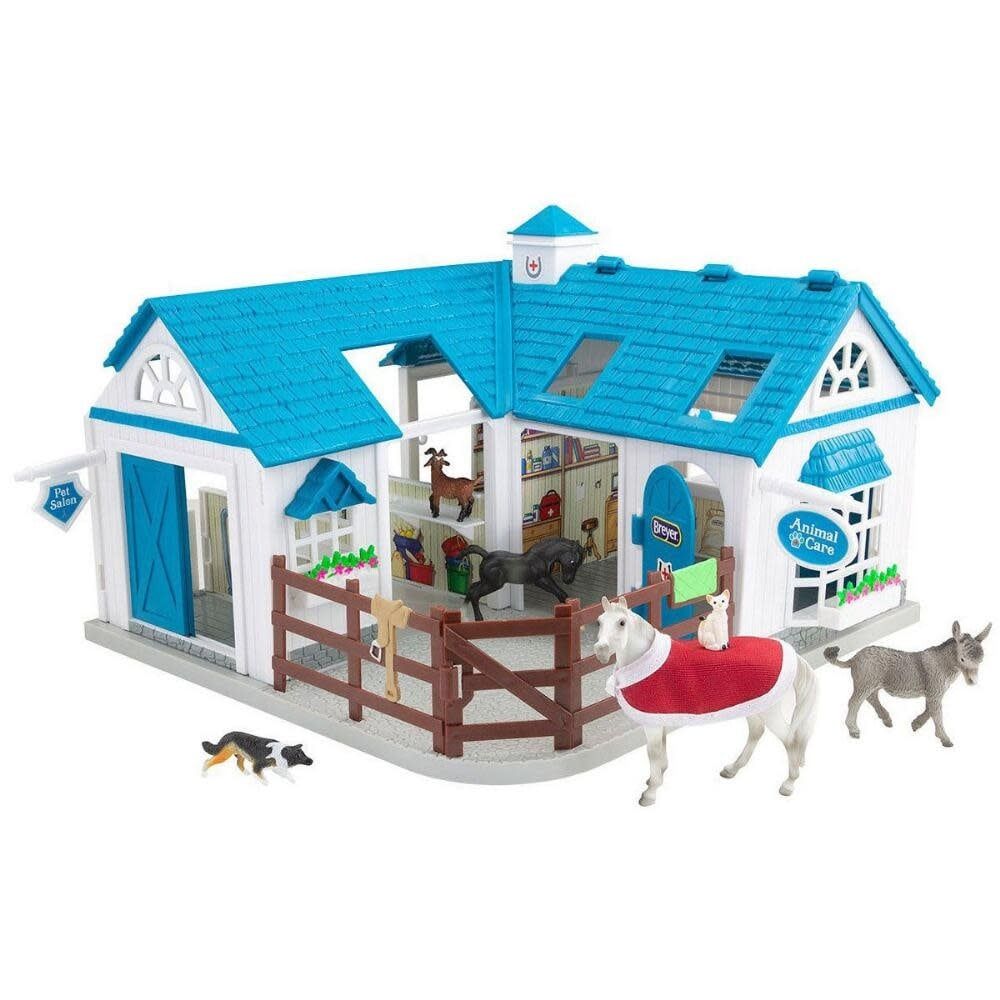 BREYER DELUXE ANIMAL HOSPITAL