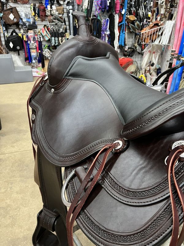 17" Circle Y Pioneer Flex 2 Trail Saddle